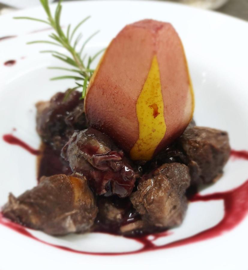 Hotel Ristorante Milano Borgo a Mozzano Buitenkant foto