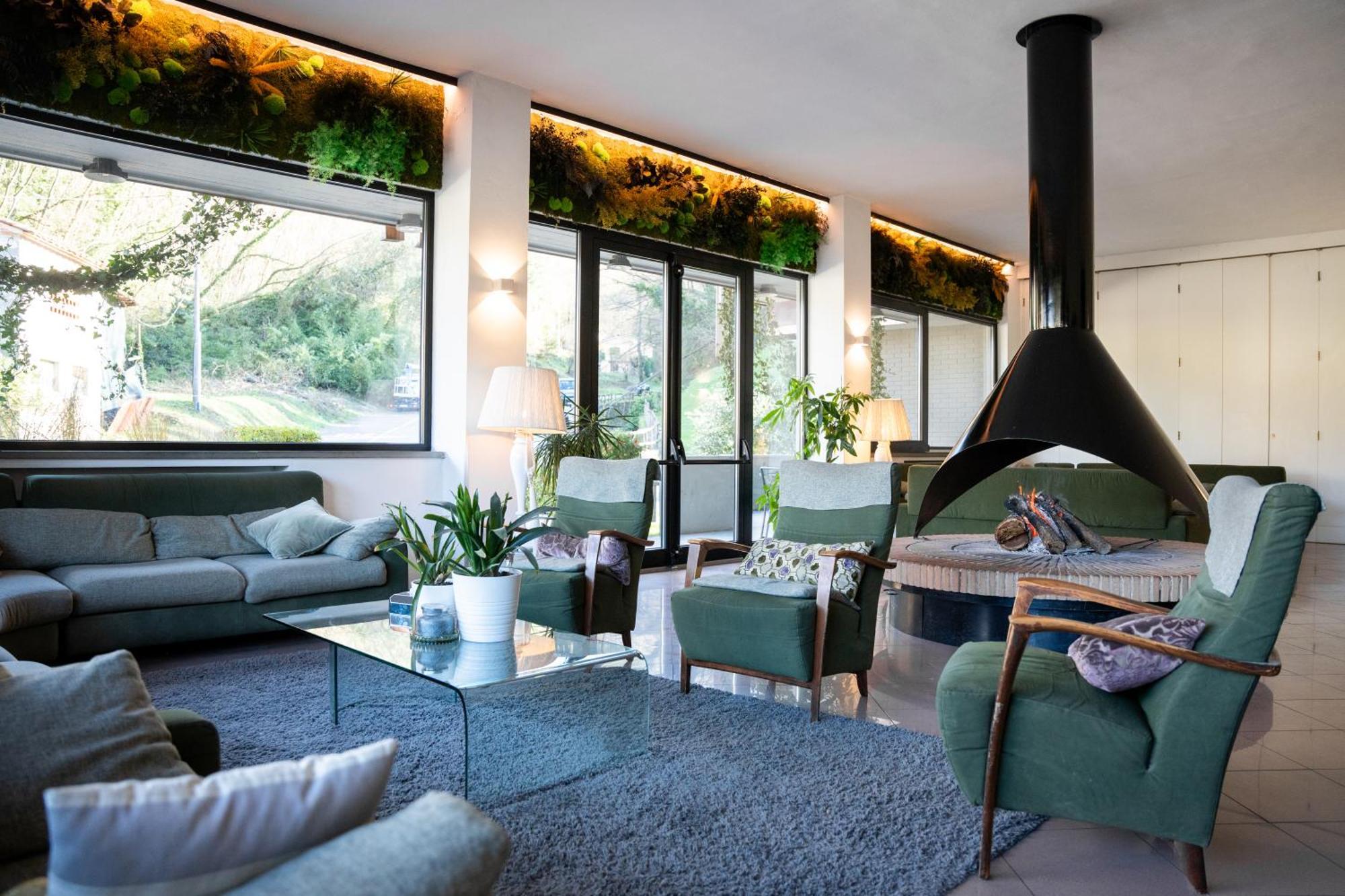 Hotel Ristorante Milano Borgo a Mozzano Buitenkant foto